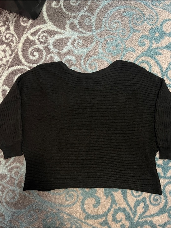 SHEIN Tops - SHEIN Black Ribbed Cropped Knit Sweater